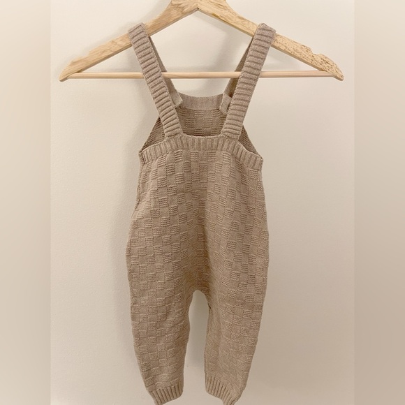 H&M Organic Cotton Knit Overalls – Size 9–12 Months - Picture 2 of 4